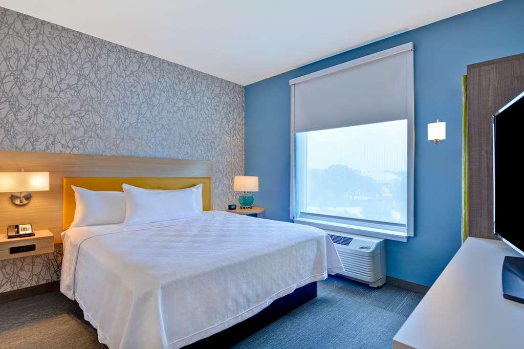 Home2 Suites By Hilton Naples I-75 Pine Ridge Road Room photo