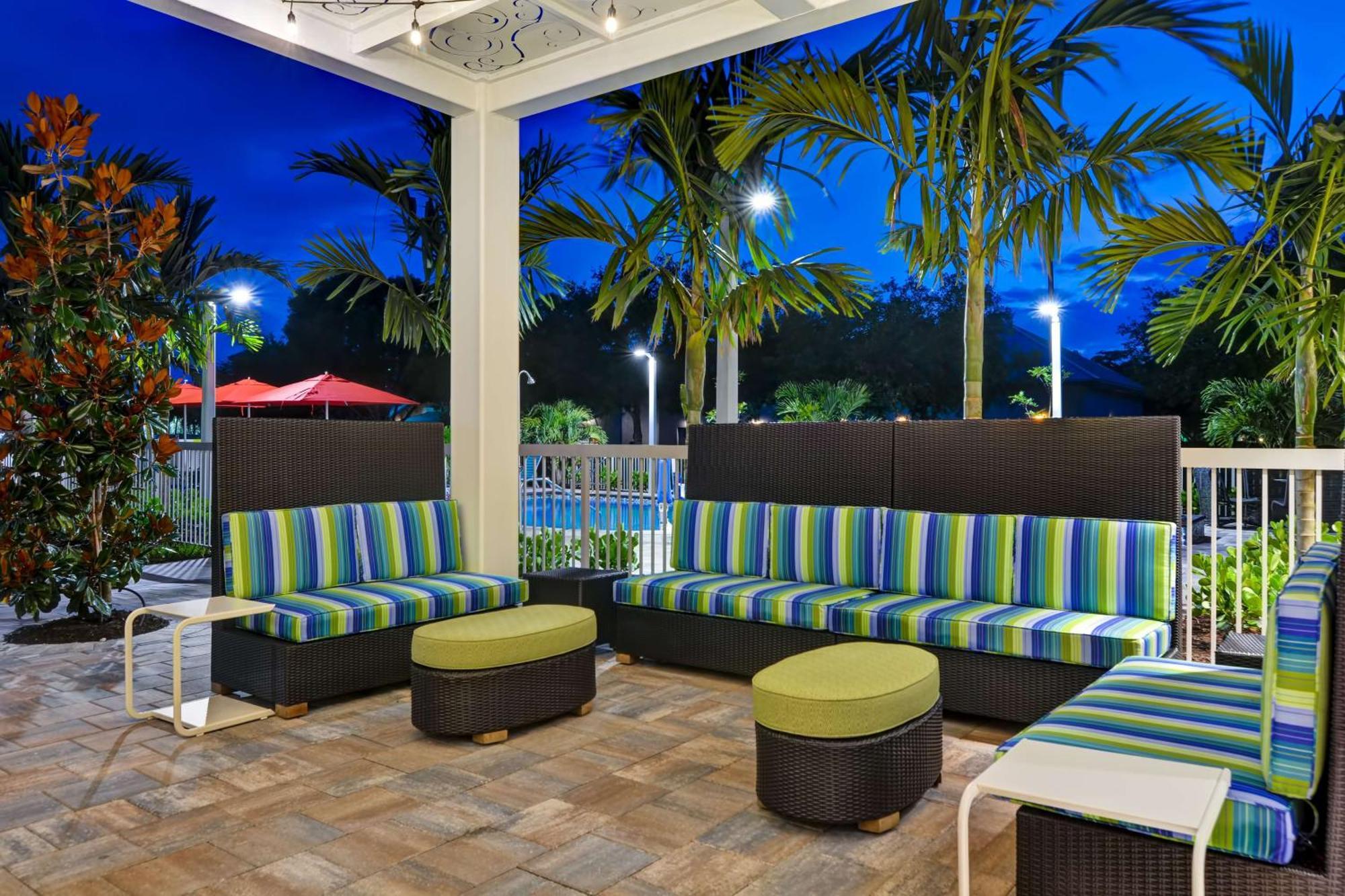 Home2 Suites By Hilton Naples I-75 Pine Ridge Road Exterior photo